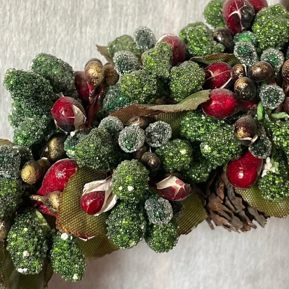 Christmas Wreath Shimmering Green w/Pinecones & Cranberries